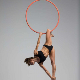 Amy hoop 1 — figure reference